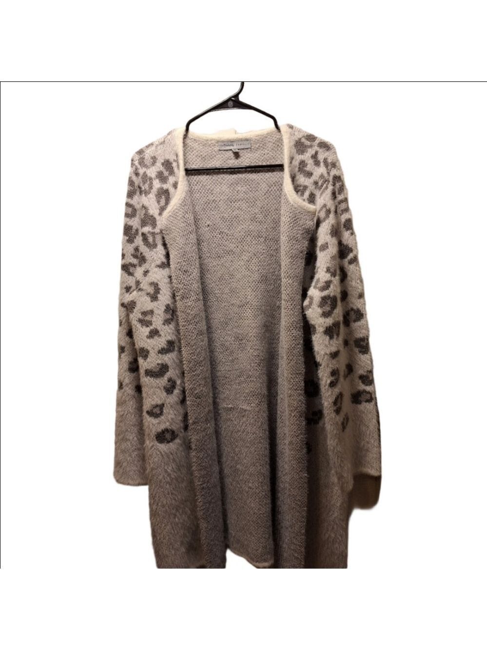 Absolutely Famous Gray Cheetah Print Fuzzy Cardigan Extra Large